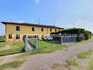 zoom immagine (Casa a schiera 153 mq, soggiorno, 4 camere, zona San Giacomo del Martignone)