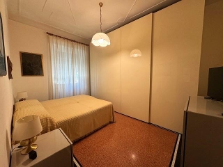 zoom immagine (Appartamento 100 mq, soggiorno, 2 camere, zona Santa Margherita Ligure - Centro)