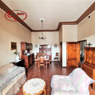 zoom immagine (Appartamento 150 mq, soggiorno, 3 camere, zona Ambra)