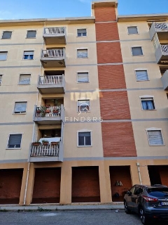 zoom immagine (Appartamento 129 mq, soggiorno, 3 camere, zona Viale Calabria)
