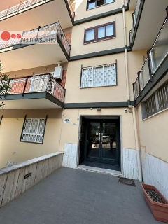 zoom immagine (Appartamento 110 mq, 2 camere, zona Rione alto)