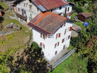 zoom immagine (Casa a schiera 120 mq, soggiorno, 2 camere, zona Rivamonte Agordino)