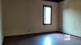 zoom immagine (Casa singola 200 mq, soggiorno, 5 camere, zona Turbigo - Centro)