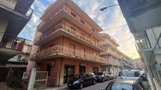 zoom immagine (Appartamento 180 mq, zona Barcellona Pozzo di Gotto - Centro)