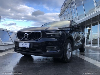 zoom immagine (VOLVO XC40 D3 AWD Geartronic Business)