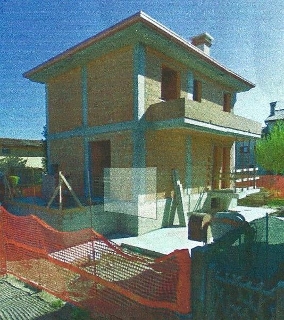 zoom immagine (Casa singola 200 mq, soggiorno, 3 camere, zona Zelarino)