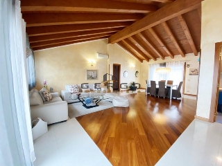 zoom immagine (Appartamento 150 mq, 3 camere, zona Monastier di Treviso - Centro)
