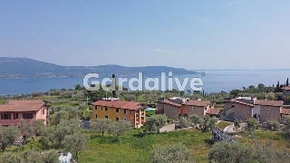 zoom immagine (Villa 250 mq, 3 camere, zona Monte Maderno)