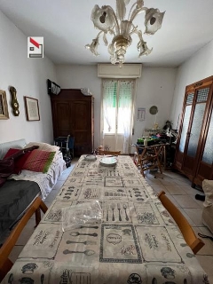 zoom immagine (Appartamento 100 mq, soggiorno, 2 camere, zona Lungo mare di Levante)