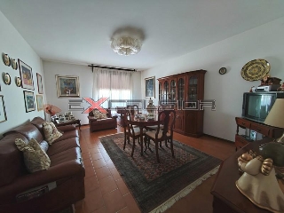 zoom immagine (Appartamento 110 mq, soggiorno, 3 camere, zona Cavarzere - Centro)