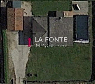 zoom immagine (Casa singola 260 mq, soggiorno, 4 camere, zona Vigonza)