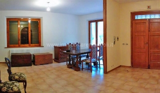 zoom immagine (Villa 5 mq, più di 3 camere, zona Torrita di Siena)