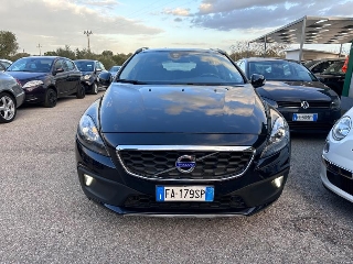 zoom immagine (VOLVO V40 Cross Country D2 1.6 Kinetic)