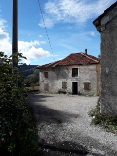 zoom immagine (Palazzo 300 mq, zona Tresche Conca)