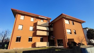 zoom immagine (Appartamento 100 mq, soggiorno, 3 camere, zona Massanzago - Centro)
