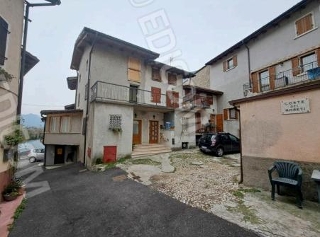 zoom immagine (Casa a schiera 103 mq, 2 camere, zona Brentino Belluno)