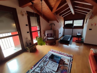 zoom immagine (Bifamiliare 135 mq, soggiorno, più di 3 camere, zona Santa Giustina in Colle - Centro)