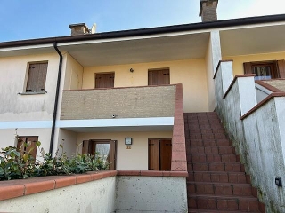 zoom immagine (Appartamento 95 mq, soggiorno, 2 camere, zona Piacenza d'Adige - Centro)