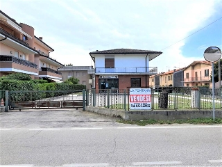 zoom immagine (Casa singola 210 mq, soggiorno, zona Boara Polesine)