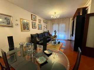 zoom immagine (Appartamento 107 mq, soggiorno, 2 camere, zona Rubano)