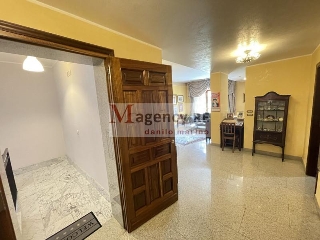 zoom immagine (Appartamento 189 mq, soggiorno, 3 camere, zona Cedir)