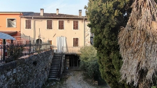 zoom immagine (Casa a schiera 338 mq, soggiorno, più di 3 camere, zona San Vittore)