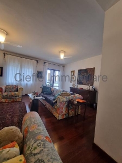 zoom immagine (Appartamento 150 mq, soggiorno, 3 camere, zona Corso Milano)