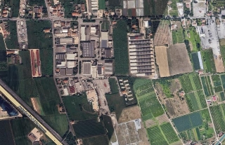zoom immagine (Capannone 850 mq, zona Bassona)