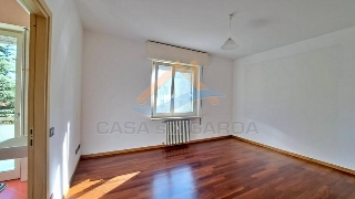 zoom immagine (Appartamento 120 mq, soggiorno, 3 camere, zona Desenzano del Garda)