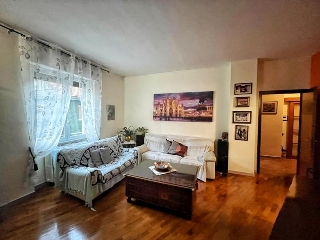 zoom immagine (Appartamento 93 mq, soggiorno, 1 camera)