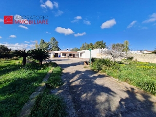 zoom immagine (Villa 165 mq, soggiorno, 2 camere, zona Santa Rosa)