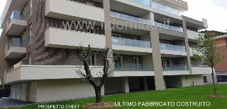 zoom immagine (Appartamento 120 mq, 2 camere, zona Savonarola)