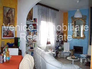 zoom immagine (Casa singola 210 mq, 2 camere, zona San Donà di Piave)
