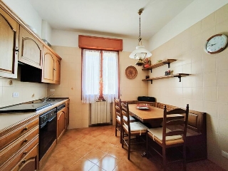 zoom immagine (Appartamento 99 mq, soggiorno, 2 camere, zona Toscana / San Ruffillo)
