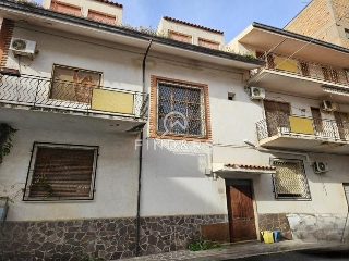 zoom immagine (Palazzo 436 mq, 10 camere, zona Zona Pietrastorta Condera)