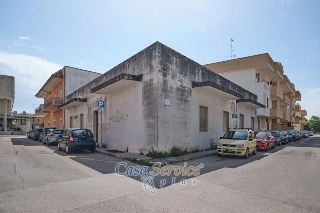 zoom immagine (Casa singola 620 mq, soggiorno, 5 camere, zona San Cesario di Lecce)