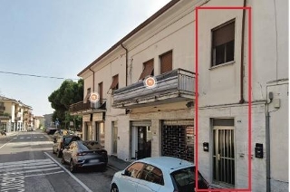zoom immagine (Appartamento 76 mq, soggiorno, 1 camera, zona Borgo Roma)
