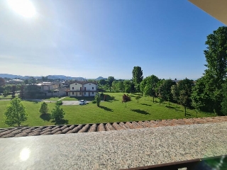 zoom immagine (Appartamento 166 mq, soggiorno, 2 camere, zona Abano Terme)