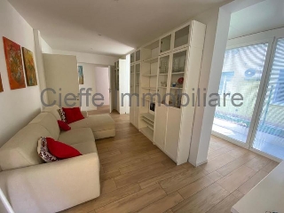 zoom immagine (Appartamento 100 mq, soggiorno, 2 camere, zona Porta Trento)