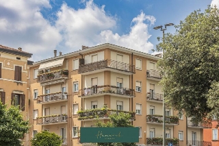 zoom immagine (Appartamento 150 mq, soggiorno, 3 camere, zona Borgo Trento)