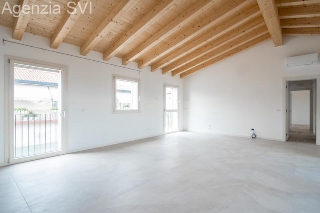 zoom immagine (Appartamento 110 mq, 3 camere, zona Sant'Eufemia)