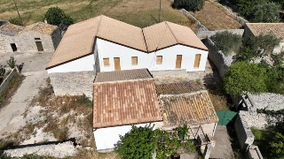 zoom immagine (Casa singola 480 mq, soggiorno, più di 3 camere, zona Frigintini)