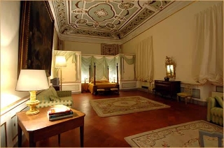 zoom immagine (Palazzo 1200 mq, zona Duomo)