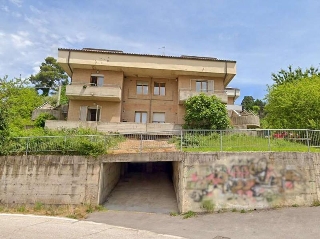 zoom immagine (Appartamento 90 mq, soggiorno, 2 camere, zona Urbino)