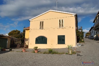 zoom immagine (Casa Semi-indipendente in Vendita a Rosignano Marittimo)