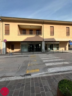 zoom immagine (Appartamento 175 mq, soggiorno, 3 camere, zona San Mauro Pascoli - Centro)