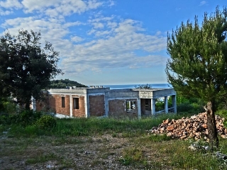 zoom immagine (Villa 190 mq, soggiorno, 6 camere, zona Selva di Fasano)