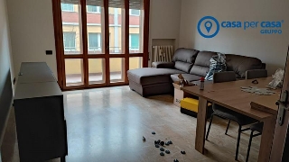 zoom immagine (Appartamento 105 mq, soggiorno, 3 camere, zona Commenda Ovest)