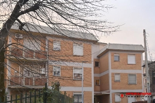 zoom immagine (Appartamento 100 mq, soggiorno, 2 camere, zona Cecchina)