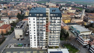 zoom immagine (Appartamento 94 mq, soggiorno, 2 camere, zona Sant'Ilario d'Enza - Centro)